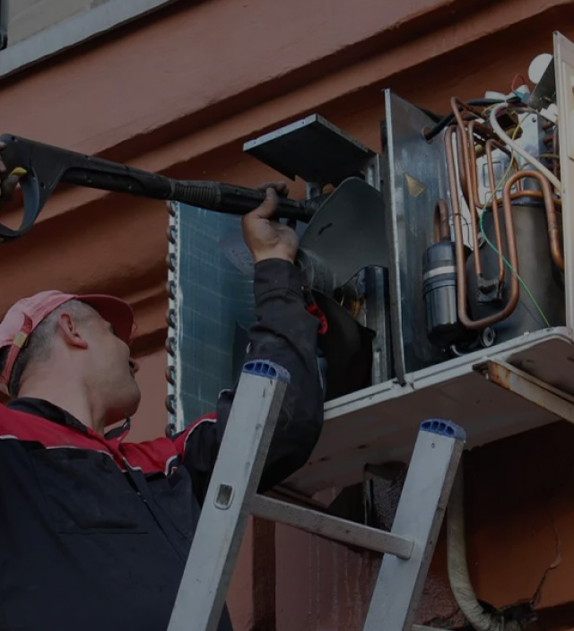 Техническое<br />
обслуживание